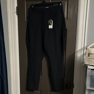 Express Women's Black Skinny Pants